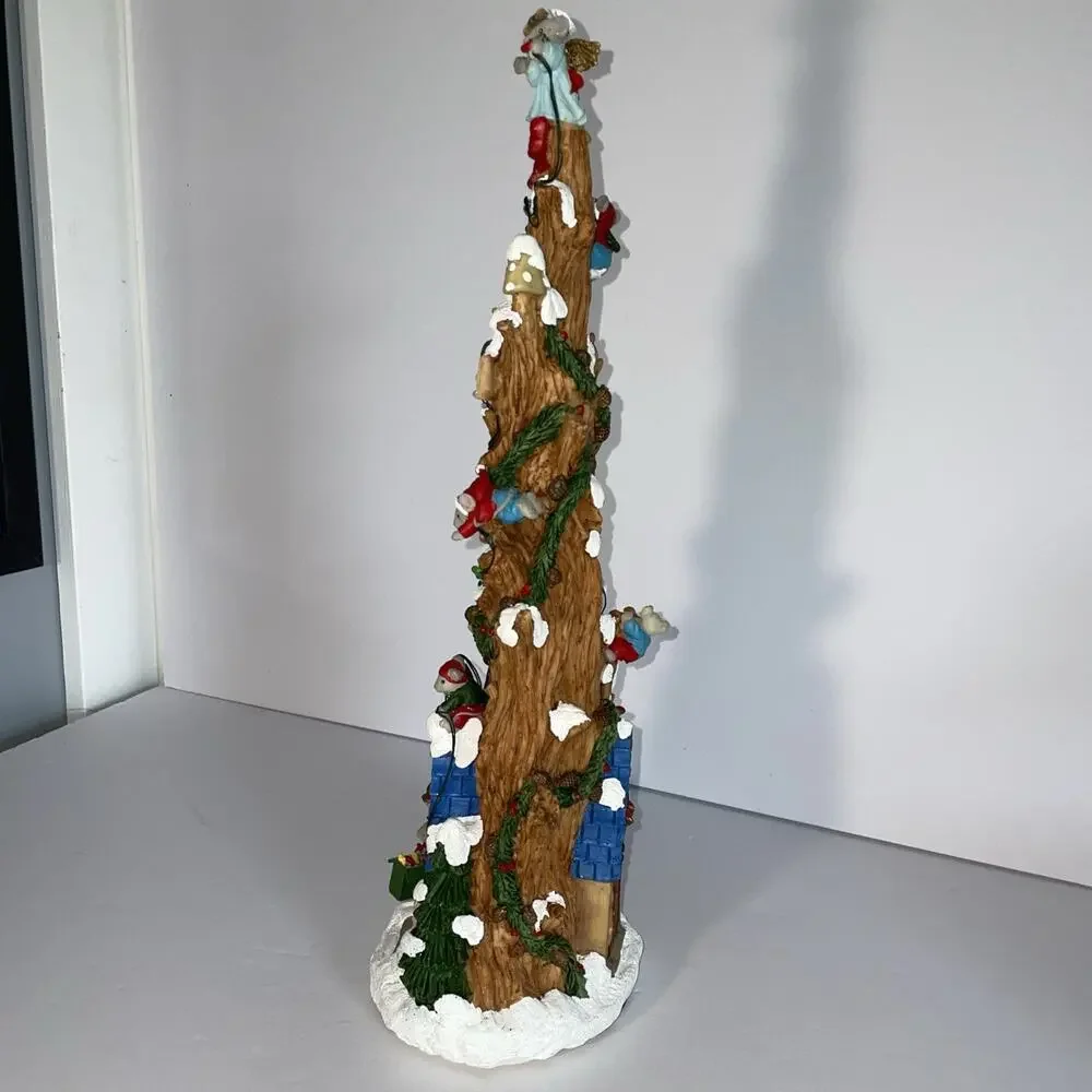 Vintage Christmas Mouse Family Pencil Tree House Musical and Lighted
